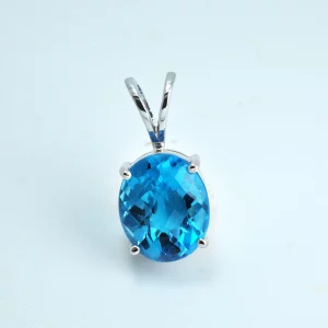 leganter Blue Topaz Anhänger mit 1.32g Gold
