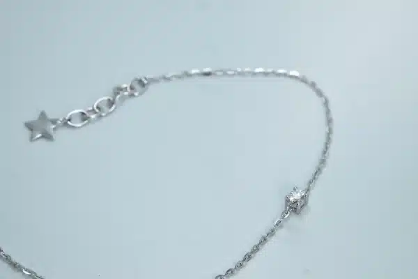 Diamant-Armband aus Weissgold – zeitlos & edel