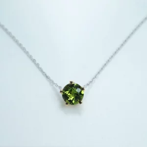 Frische Halskette mit grünem Peridot und 2.67g Gold