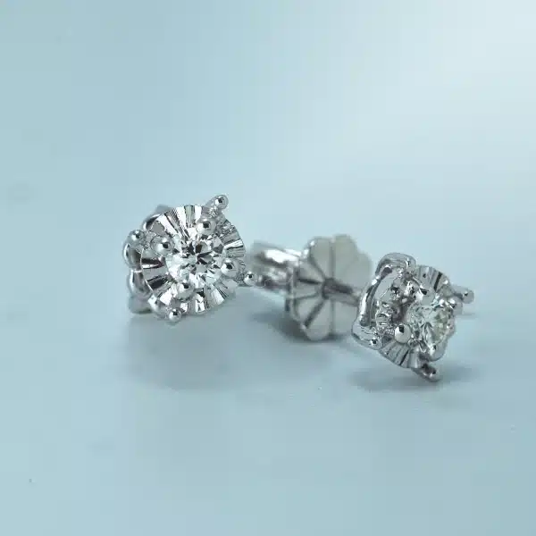 Weissgold-Ohrringe mit 1.78g Gold & 2x0.03 ct Steinbesatz